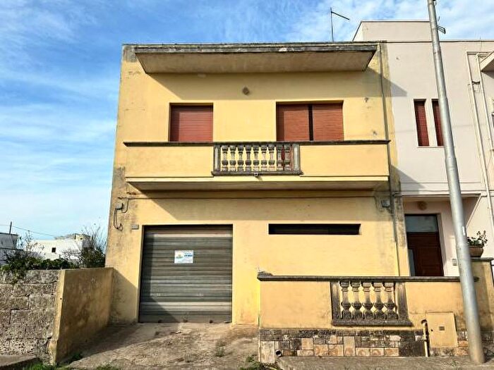Casa con 6 locali in vendita in Via Regina Elena, Corsano