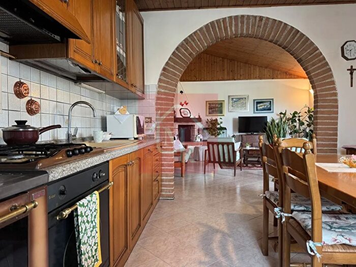 Casa quadrilocale in vendita in Via Schiaipis, Castions Di Strada