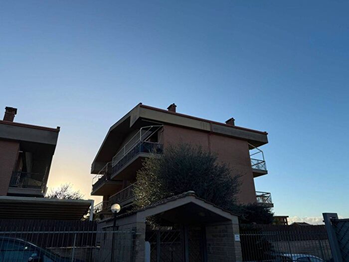 Appartamento bilocale in affitto in Via Castel di Iudica, Borghesiana, Roma