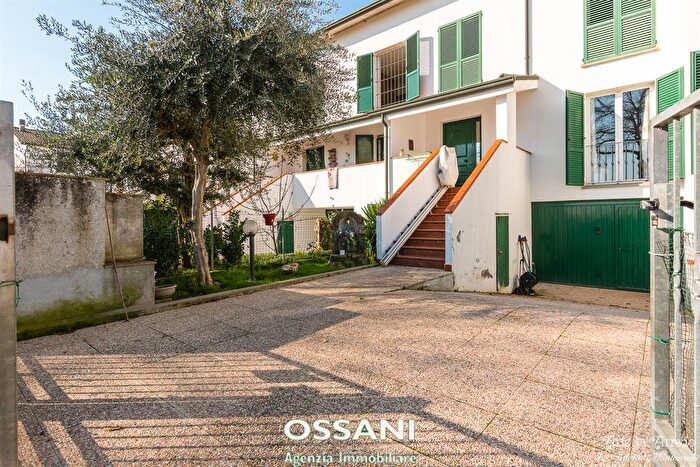 Casa con 5 locali in vendita in Via Mezzeno, Faenza