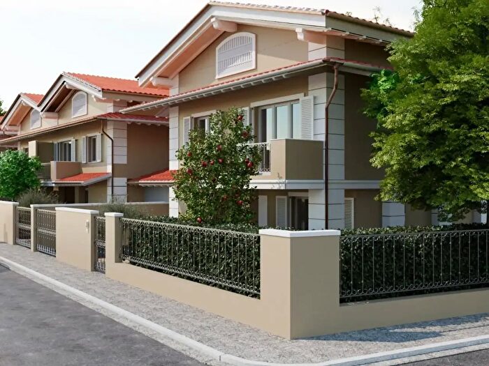 Casa con 5 locali in vendita in Abruzzo, Empoli