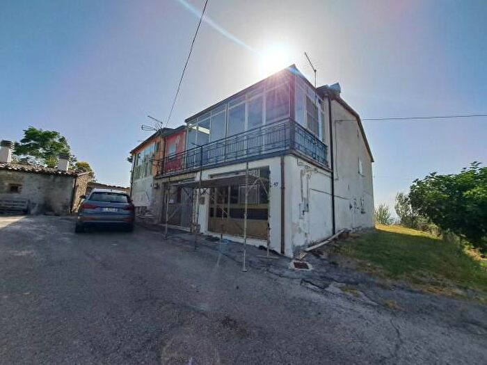 Casa con 6 locali in vendita in Località Urcio, Duronia