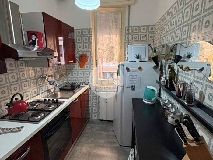 Appartamento trilocale in affitto in VIA PISA, Centro, Loano