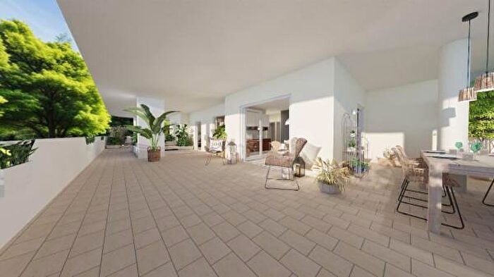 Appartamento trilocale in vendita in Via di Casal Morena, Roma