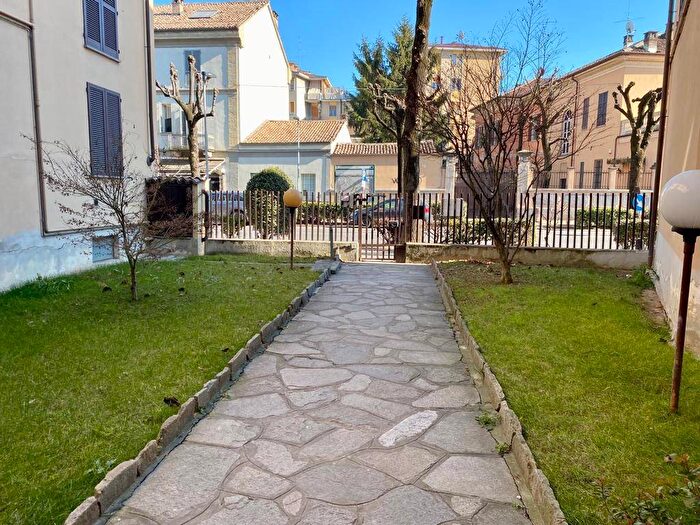 Appartamento bilocale in affitto in Via Settembre, Centro Storico, Voghera