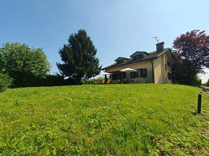 Casa con 10 locali in vendita in Pernumia