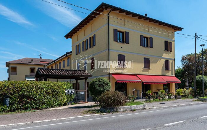 Appartamento quadrilocale in vendita in Ilaria Alpi, Cadelbosco Di Sopra
