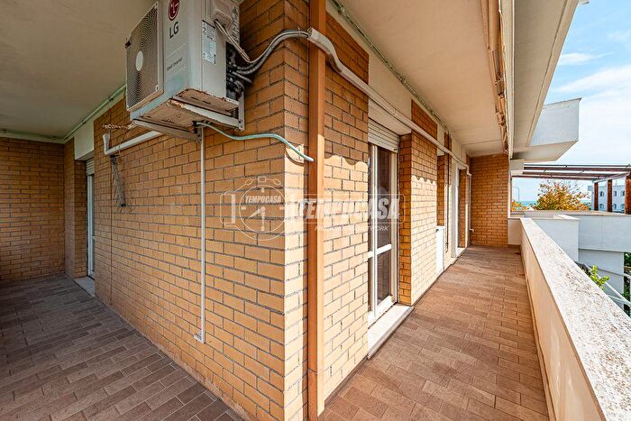 Appartamento trilocale in vendita in Numana