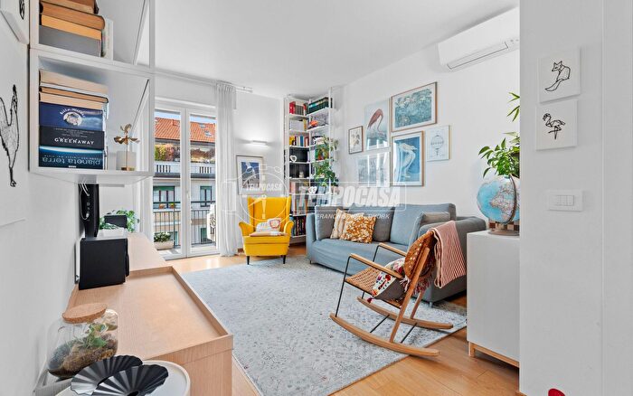 Appartamento trilocale in vendita in Via Friuli, Milano