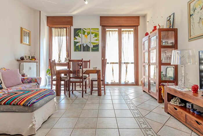 Appartamento trilocale in vendita in O Respighi, Monza