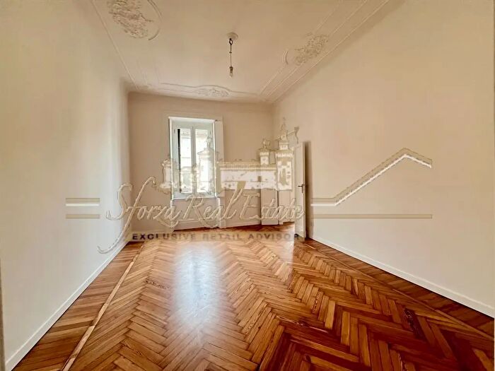 Appartamento quadrilocale in affitto in Via Spartaco, Milano