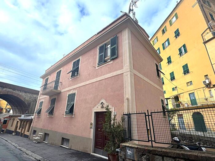 Appartamento quadrilocale in affitto in Via Felice Gazzolo, Nervi, Genova