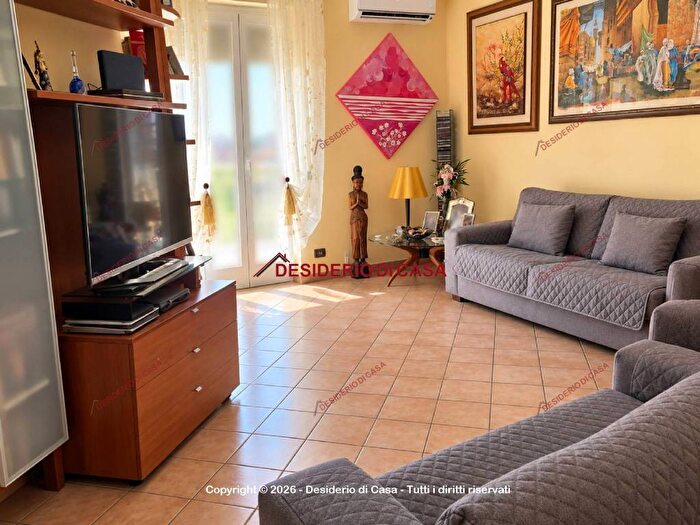 Appartamento quadrilocale in vendita in Via Francesco Crispi, Via Imera V della Vittoria Via Dante A, Agrigento