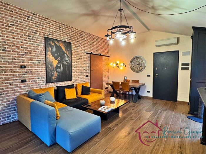 Casa con 5 locali in vendita in Garlenda