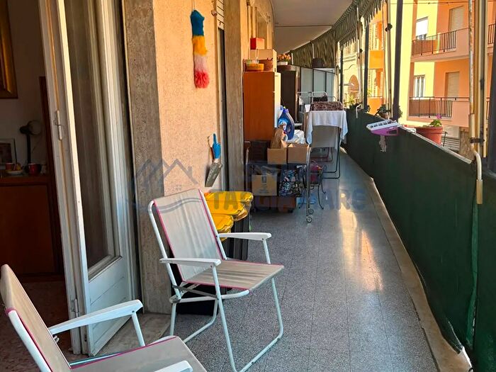 Appartamento trilocale in vendita in Via Cristoforo Colombo, Taggia