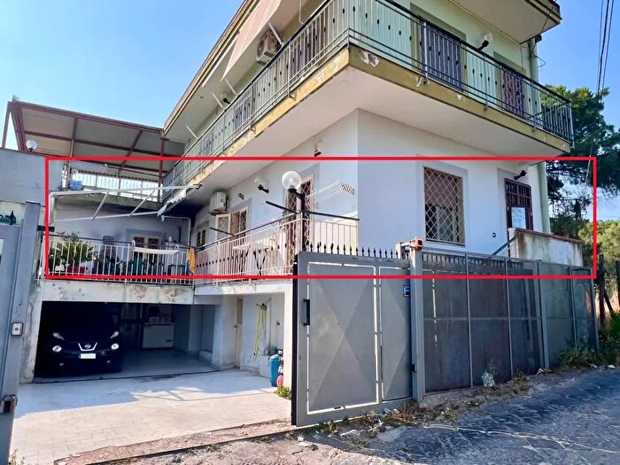 Appartamento quadrilocale in vendita in Torre Del Greco