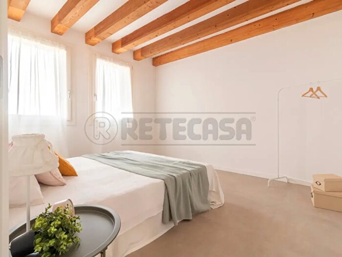 Appartamento quadrilocale in vendita in Via Zuccola, Bolzano Vicentino