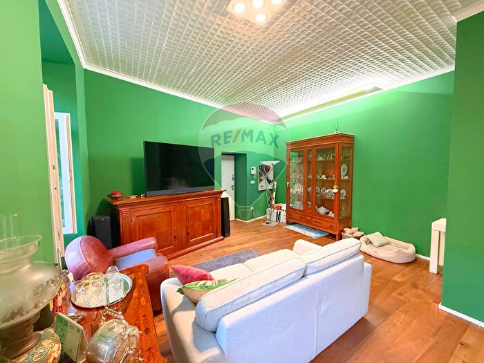 Appartamento con 5 locali in vendita in Via Trento, Foggia