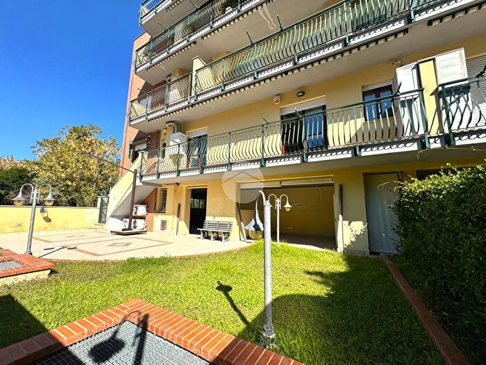 Appartamento trilocale in vendita in Via dei Girasoli, Sabaudia