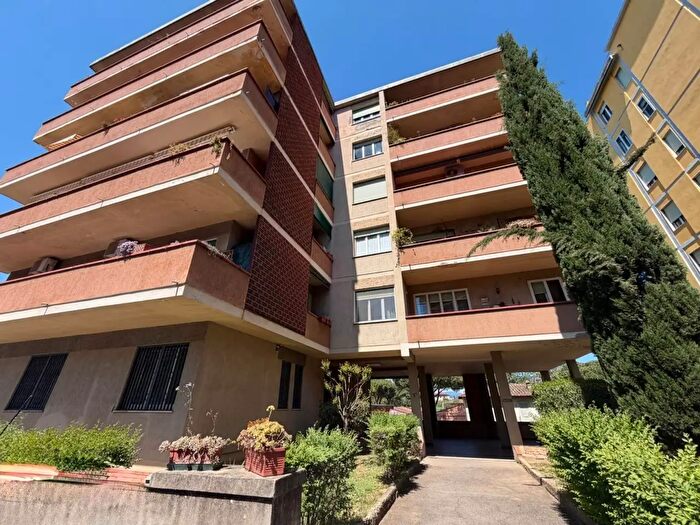Appartamento quadrilocale in vendita in Via Onofrio Zeffirini, Firenze
