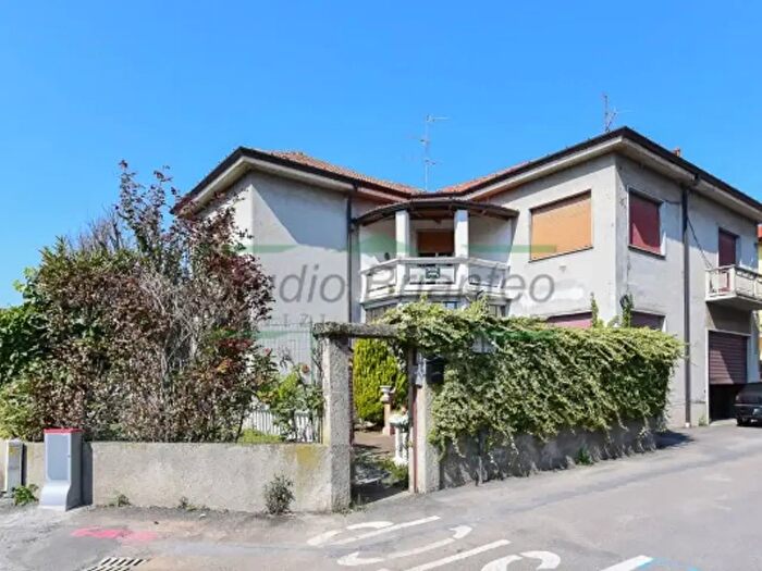 Casa con 6 locali in vendita in Via Niccolò Tommaseo, Seregno