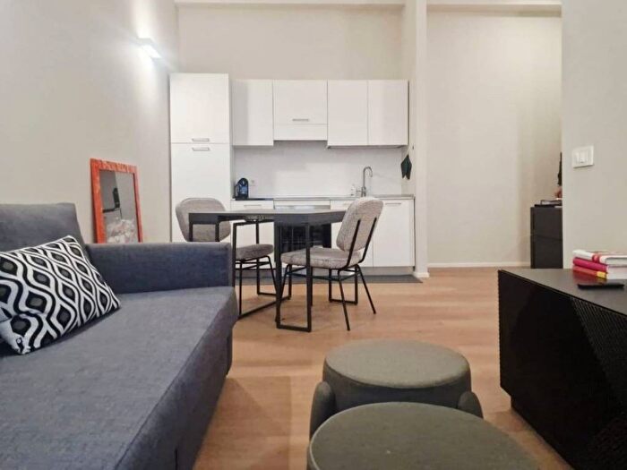 Appartamento bilocale in affitto in Via Bartolomeo Eustachi, Morgagni, Milano