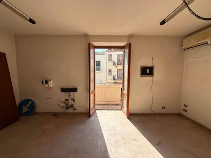 Casa con 6 locali in vendita in Corso Aprile, Alcamo