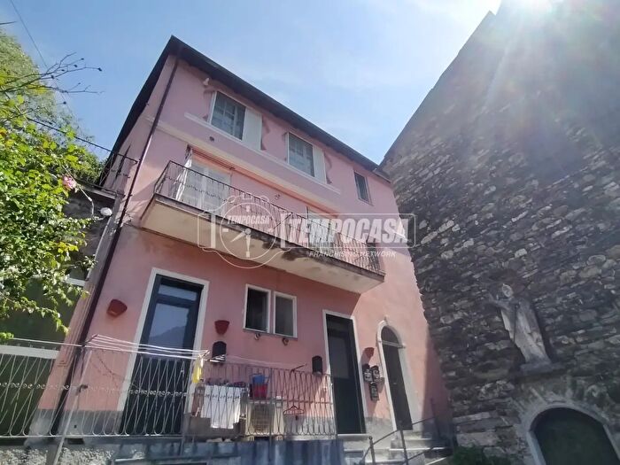 Appartamento bilocale in vendita in Via Roma, Stellanello