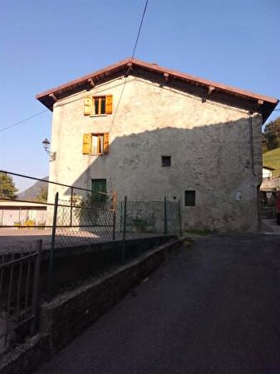 Casa trilocale in vendita in Via Alino, San Pellegrino Terme