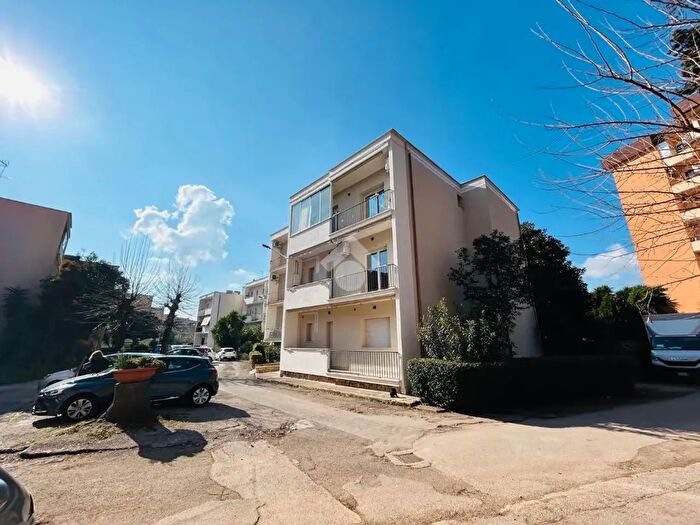 Appartamento trilocale in vendita in Via Sabotino, Aprilia