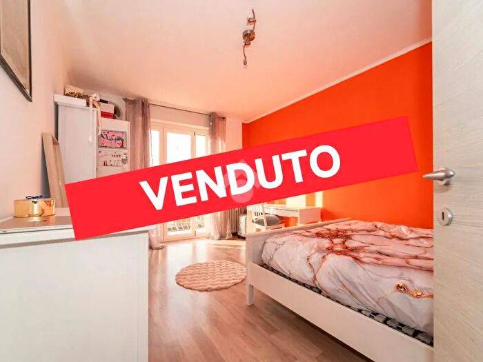 Appartamento trilocale in vendita in Via Monginevro, Torino