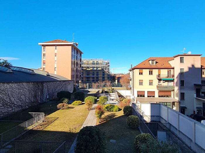 Case in Vendita e in Affitto - 3
