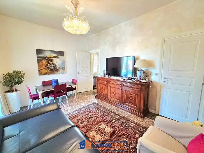 Appartamento trilocale in vendita in Via San Bartolomeo, Brescia