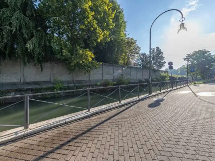 Appartamento trilocale in vendita in Via Luigi Bertelli, Milano