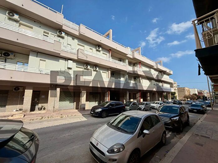 Appartamento con 5 locali in vendita in Via Giuseppe Mazzini, Pozzallo