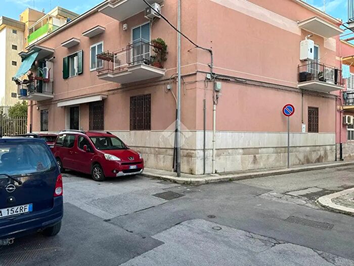 Appartamento trilocale in vendita in Via Lido S Giovanni, Barletta