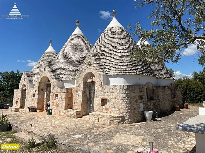Casa con 6 locali in vendita in Strada Provinciale, Ostuni