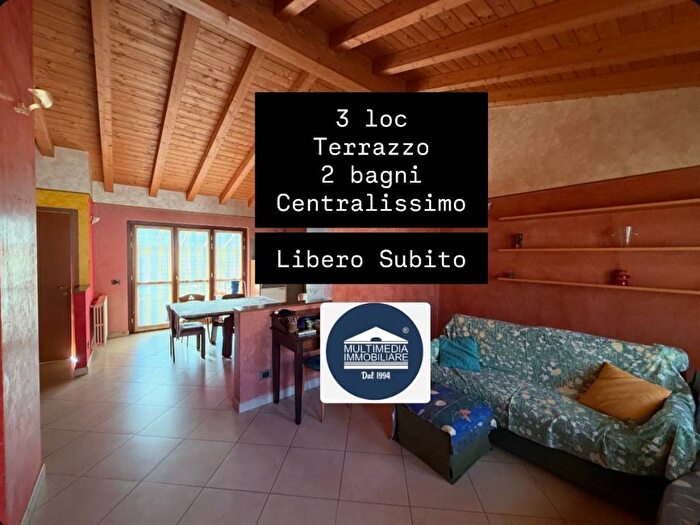 Appartamento trilocale in affitto in Via Magenta, Centro, Bollate