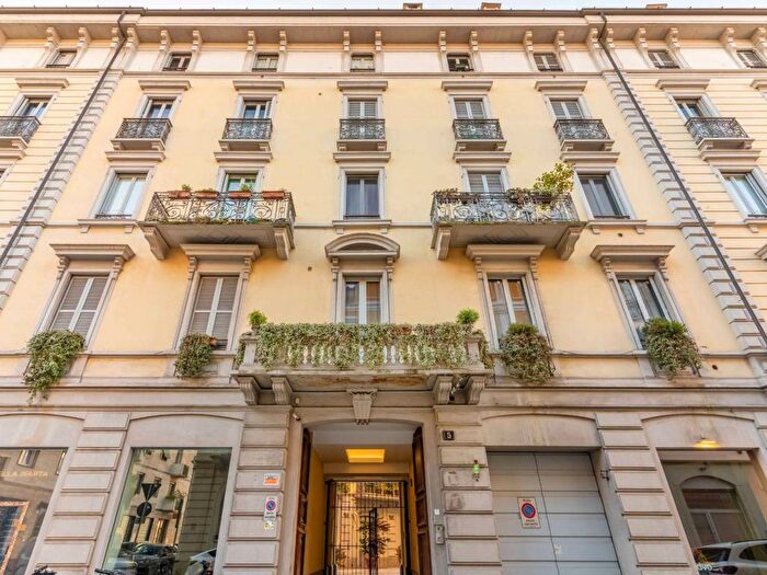 Appartamento bilocale in affitto in Via Pietro Maroncelli, Garibaldi Corso Como, Milano