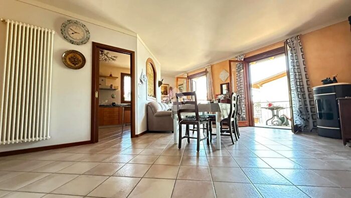 Appartamento trilocale in vendita in Via Gandhi, Desenzano Del Garda