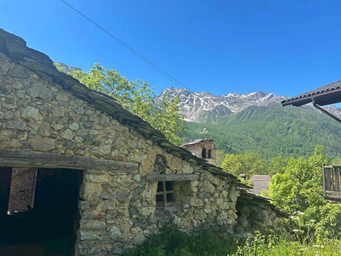 Casa con 6 locali in vendita in Borgo Lausetto, Acceglio