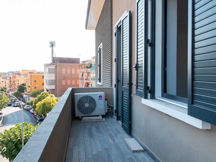 Appartamento trilocale in vendita in Via di Monteverde, Roma