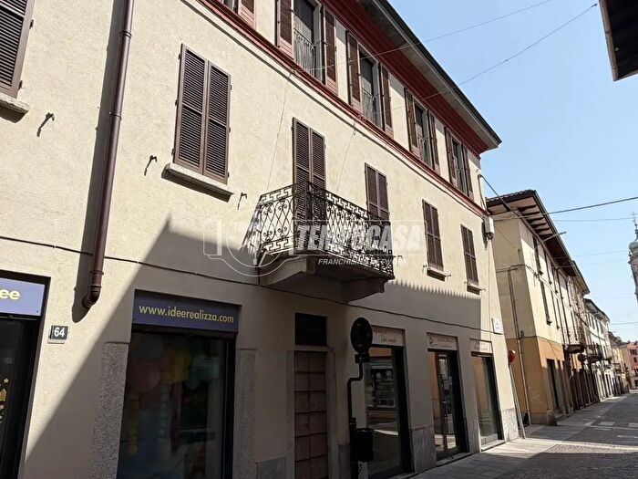 Appartamento quadrilocale in vendita in Oleggio