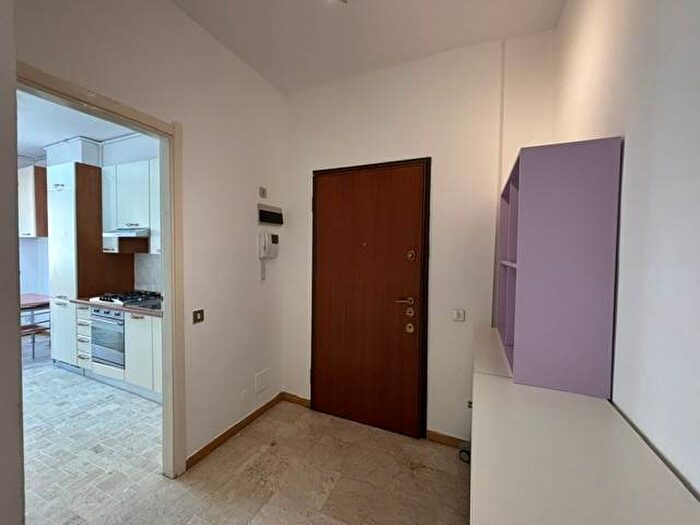 Appartamento bilocale in affitto in Via Polesine, Corvetto, Milano
