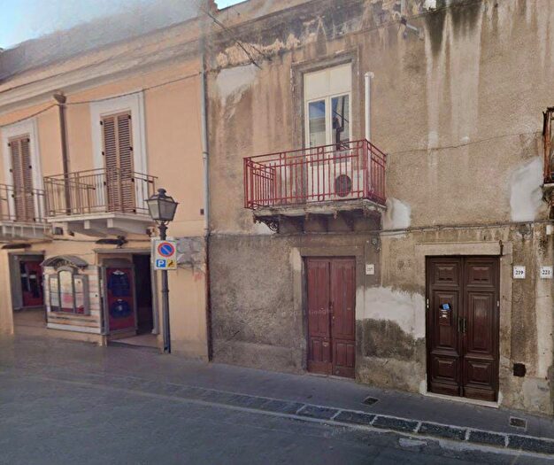 Appartamento in vendita in Via Umberto I, Barcellona Pozzo Di Gotto