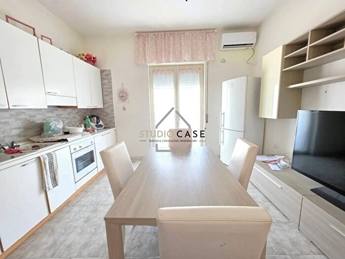 Appartamento bilocale in vendita in Via Aida Napoli, Napoli