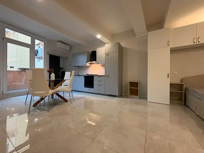 Appartamento monolocale in affitto in Via Riva di Reno, Bologna