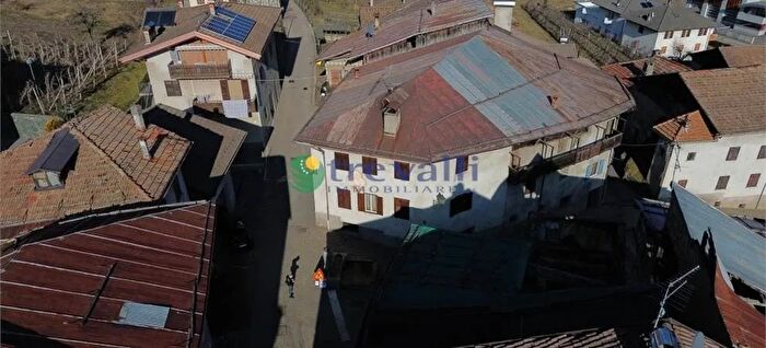 Appartamento con 7 locali in vendita in Terzolas