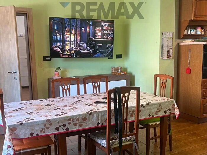 Casa con 9 locali in vendita in Strada Bonincontri Longure, Asola