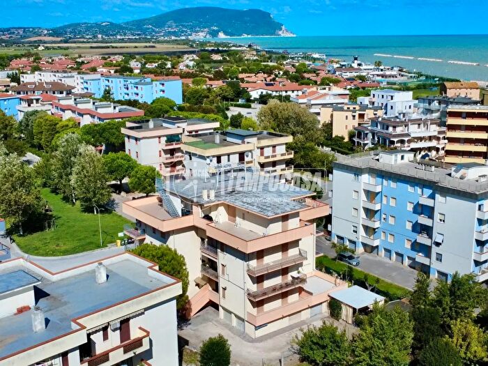 Appartamento trilocale in vendita in Via Ferdinando Magellano, Porto Recanati
